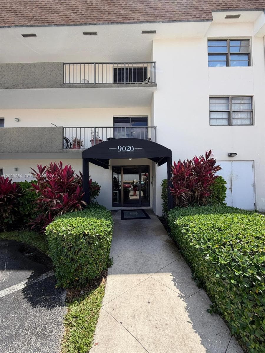 9020 NE 8th Ave # 1D, Miami Shores, FL 33138
