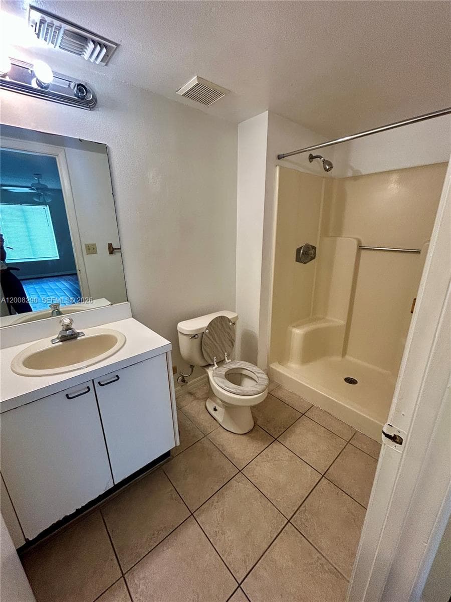 5627 Blue Shadows Court # 3, Orlando, FL 32811 — zdjęcie 5
