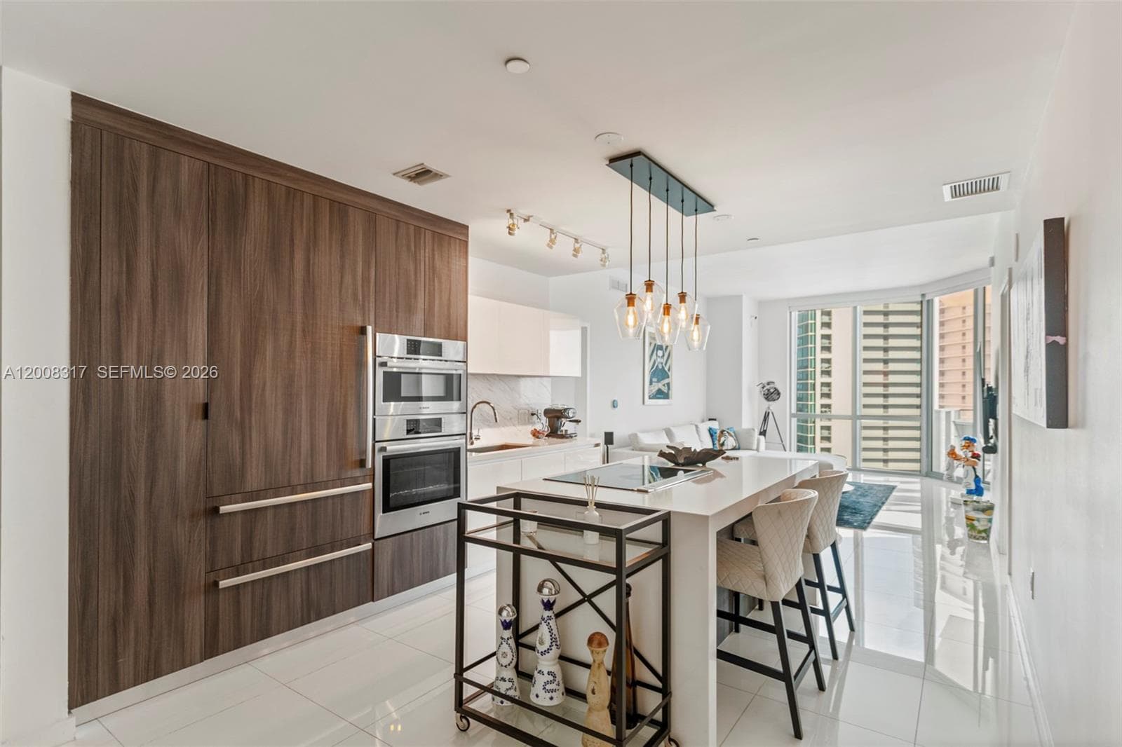 851 NE 1st Ave # 3707, Miami, FL 33132 — zdjęcie 2
