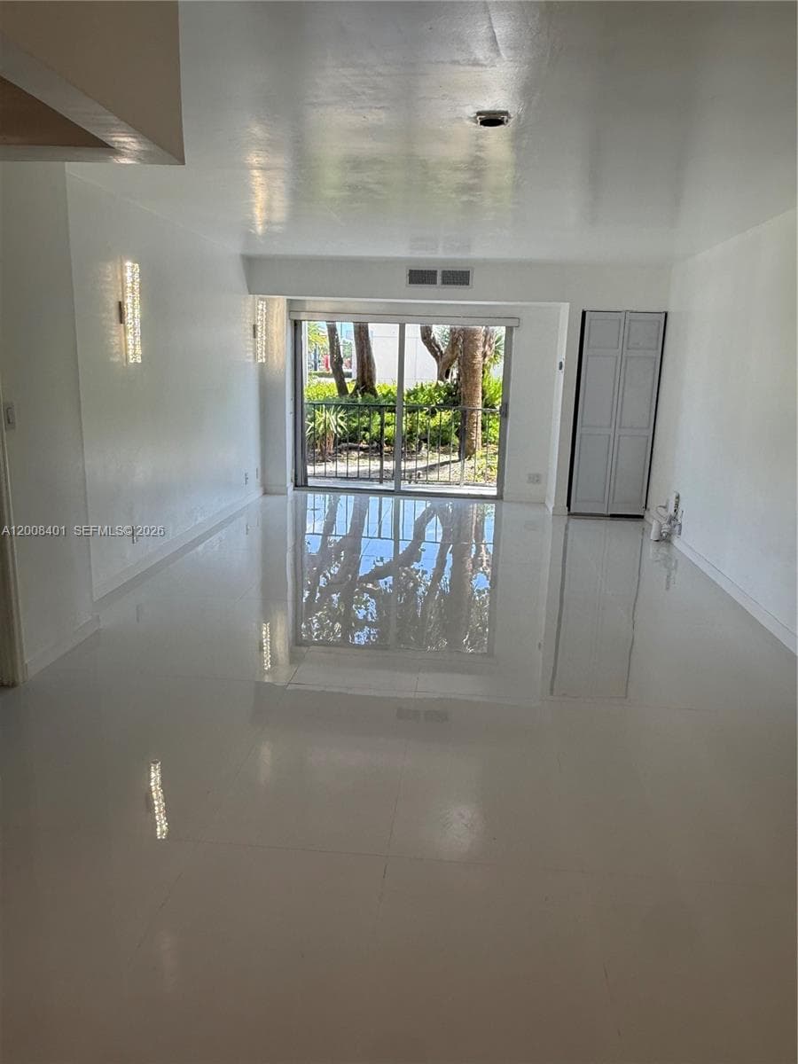 1625 SE 10th Ave # 101, Fort Lauderdale, FL 33316 — zdjęcie 4