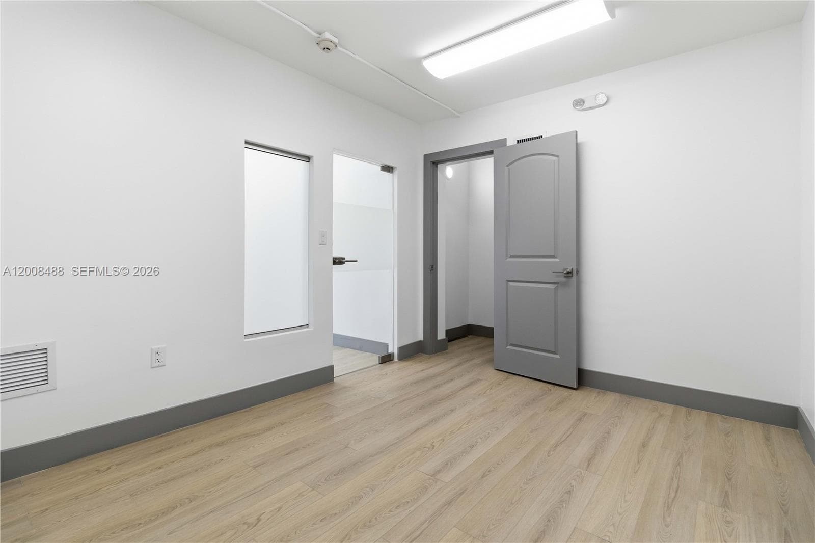 470 NW 22nd Ave, Miami, FL 33125 — zdjęcie 5