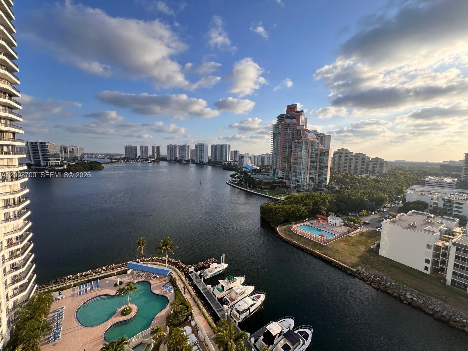 3530 Mystic Pointe Dr # 1605, Aventura, FL 33180
