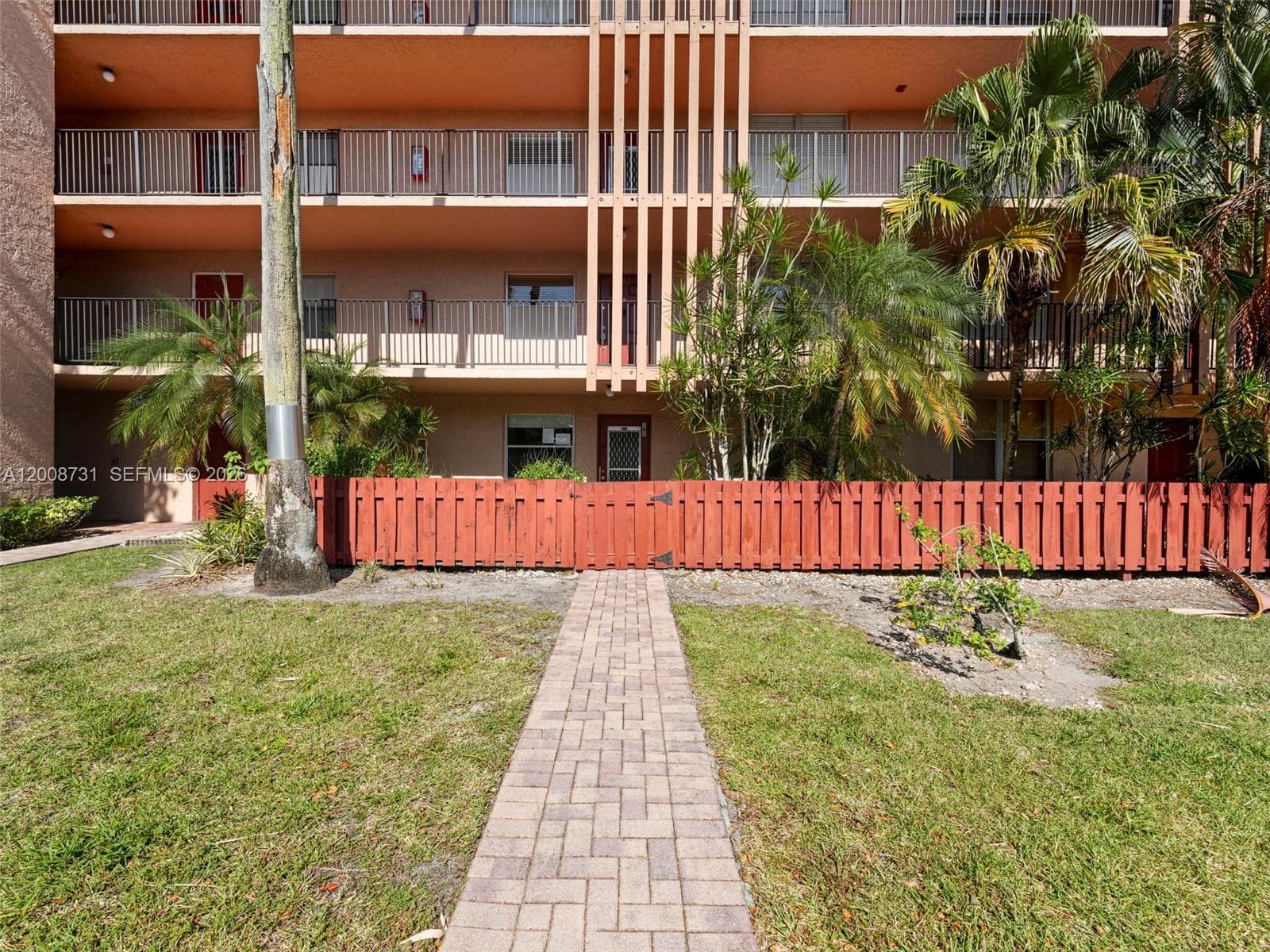 480 NW 76th Ave # 102, Margate, FL 33063 — zdjęcie 2