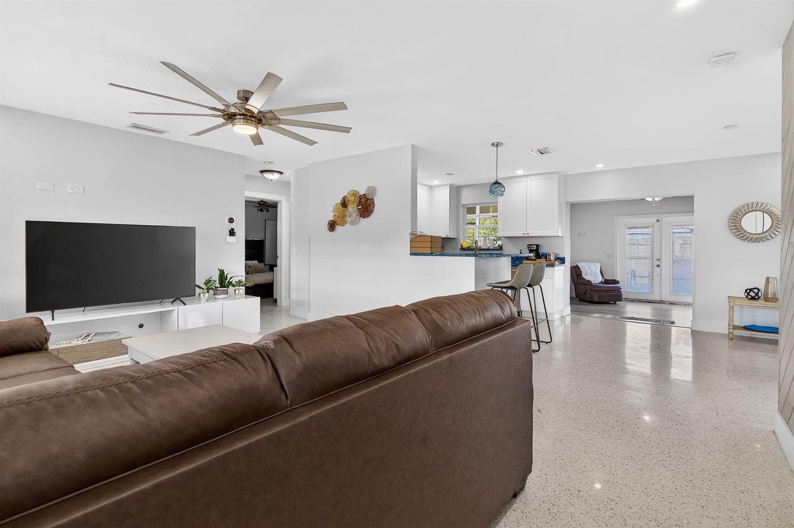 1123 SE 2nd Avenue, Deerfield Beach, FL 33441 — zdjęcie 3