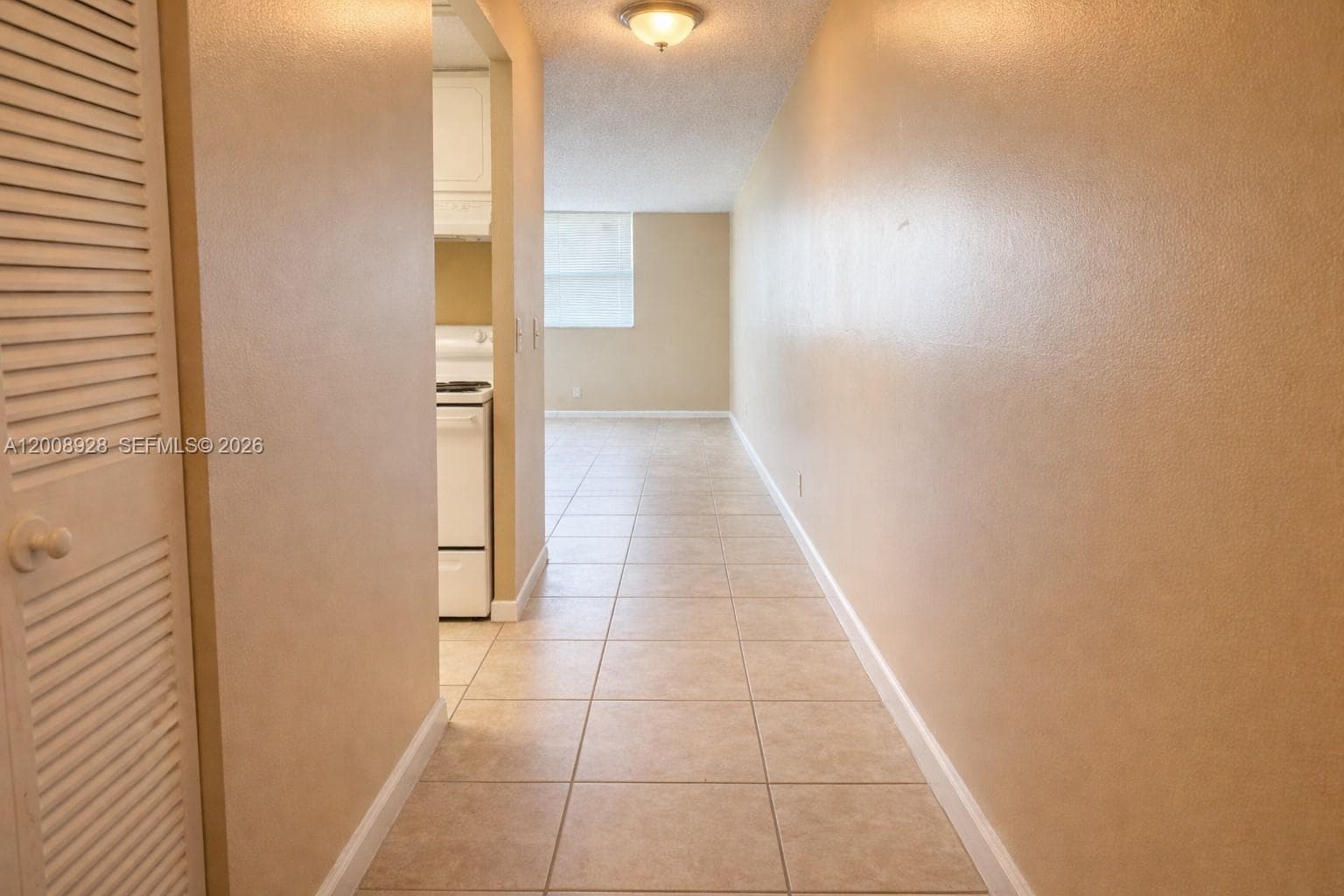 470 Executive Center Dr # 2D, West Palm Beach, FL 33401 — zdjęcie 2