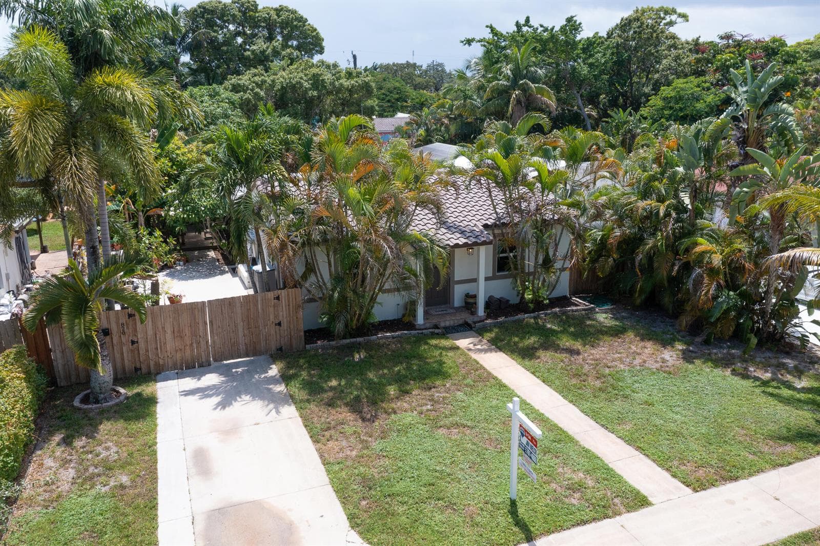 820 SW 18th Court, Fort Lauderdale, FL 33315 — zdjęcie 3