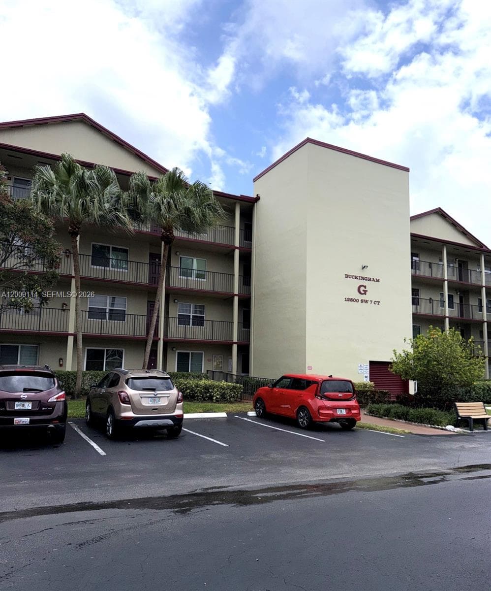 12800 SW 7th Ct # 102G, Pembroke Pines, FL 33027
