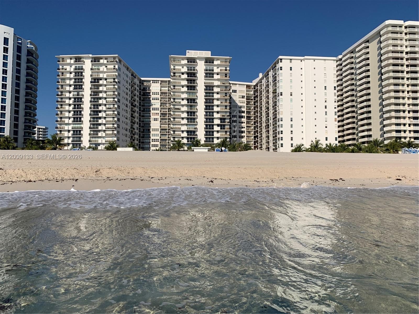 6039 Collins Ave # 1510, Miami Beach, FL 33140 — zdjęcie 2
