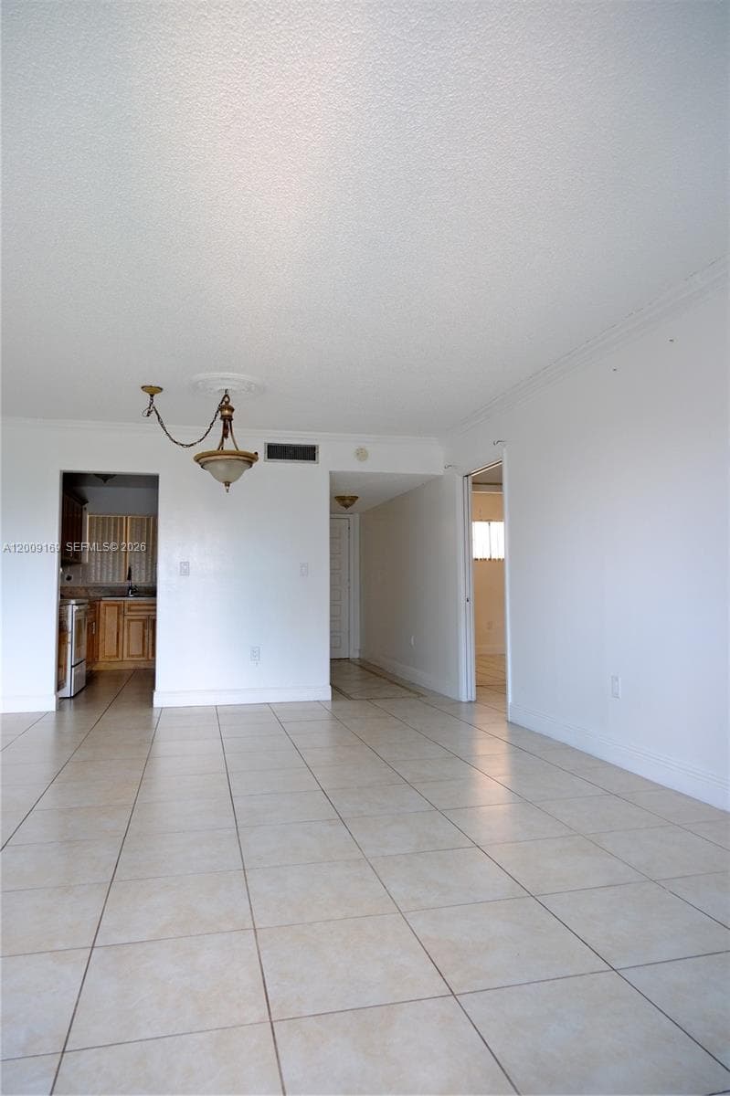 650 NE 149th St # 505F, Miami, FL 33161 — zdjęcie 3