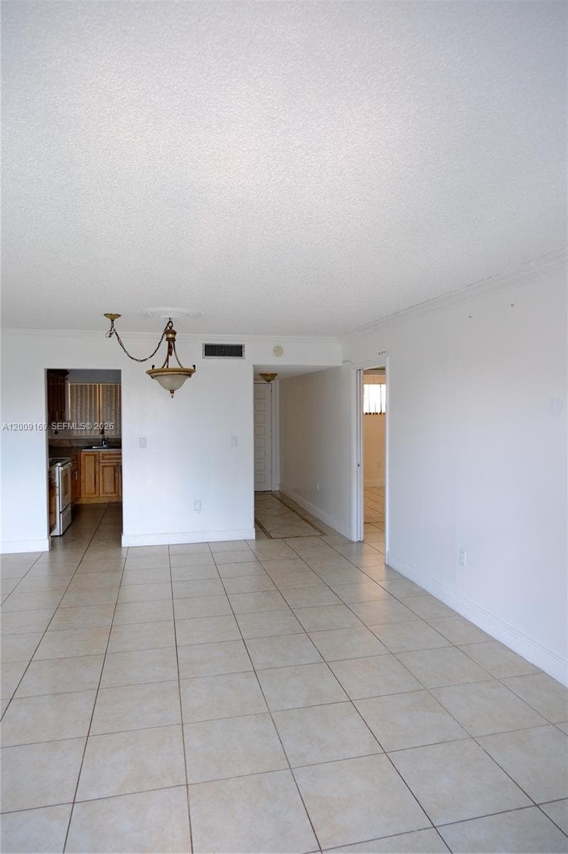 650 NE 149th St # 505F, Miami, FL 33161 — zdjęcie 4