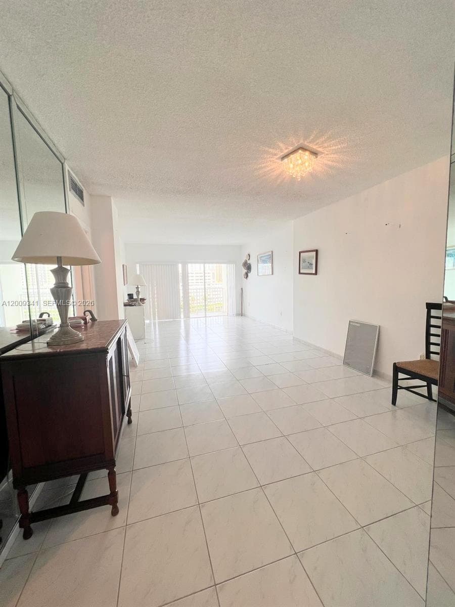 300 Bayview Dr # 915, Sunny Isles Beach, FL 33160 — zdjęcie 4