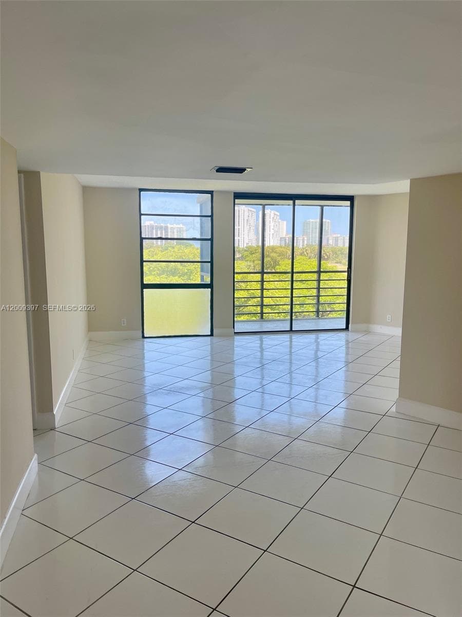 20400 W Country Club Dr # 608, Aventura, FL 33180 — zdjęcie 4
