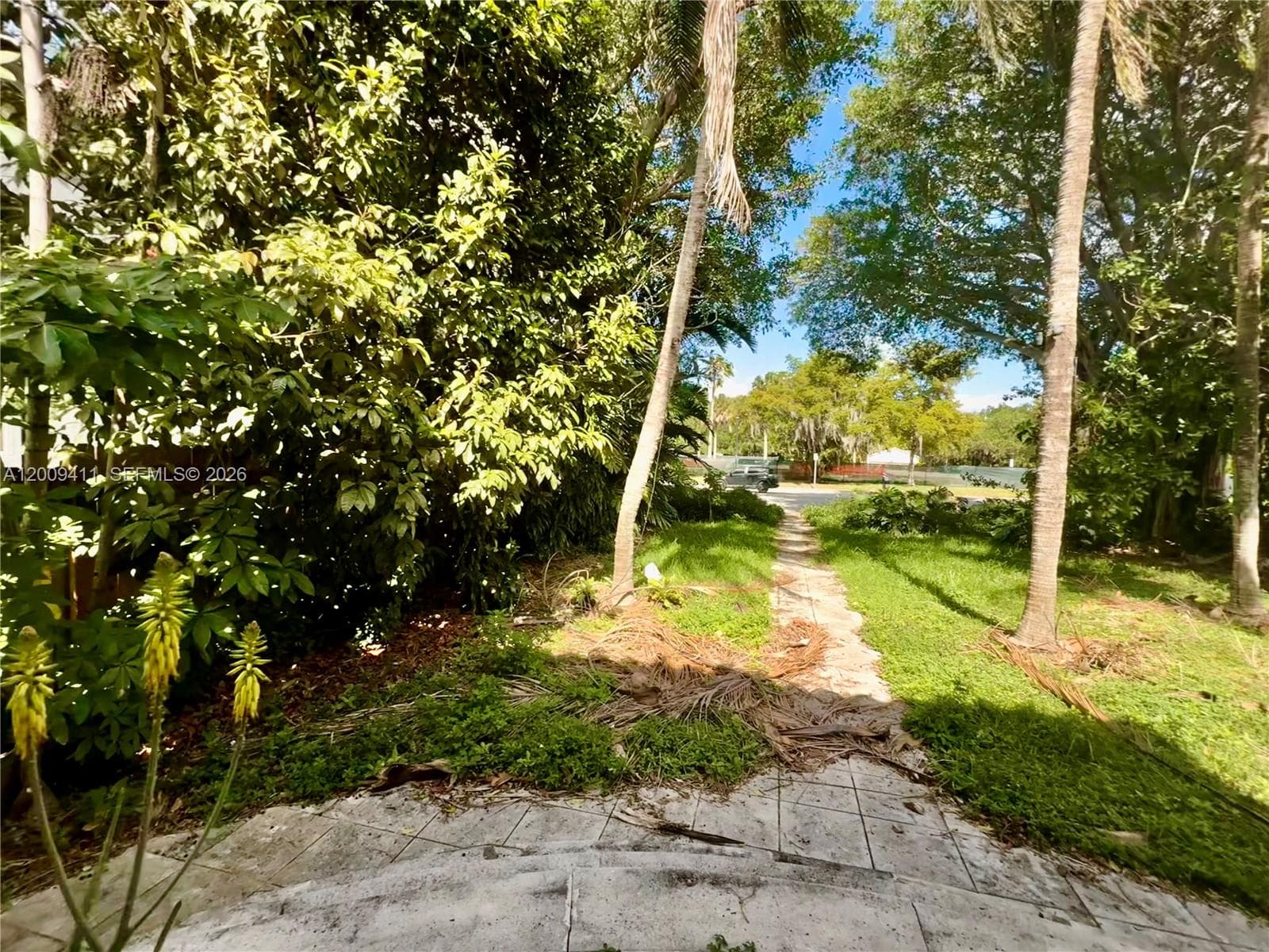 8740 NE 2nd Ave # 8740, El Portal, FL 33138 — zdjęcie 5