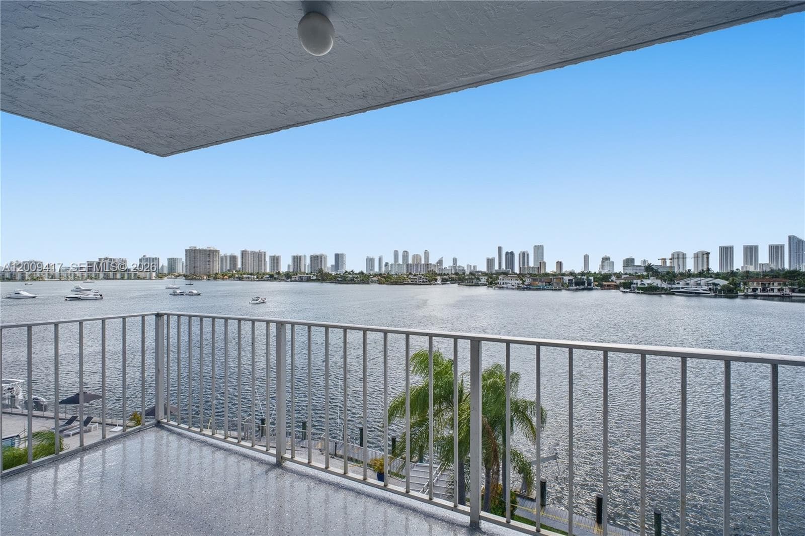 16570 NE 26th Ave # 5A, North Miami Beach, FL 33160 — zdjęcie 3