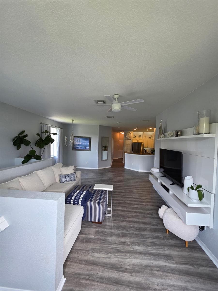 1560 SE Hampshire Way # 204, Stuart, FL 34994 — zdjęcie 4