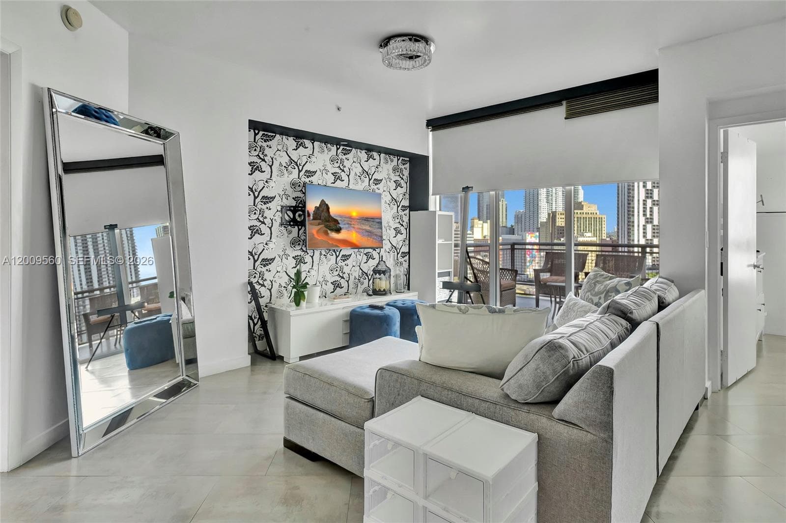 350 S Miami Ave # 1703, Miami, FL 33130