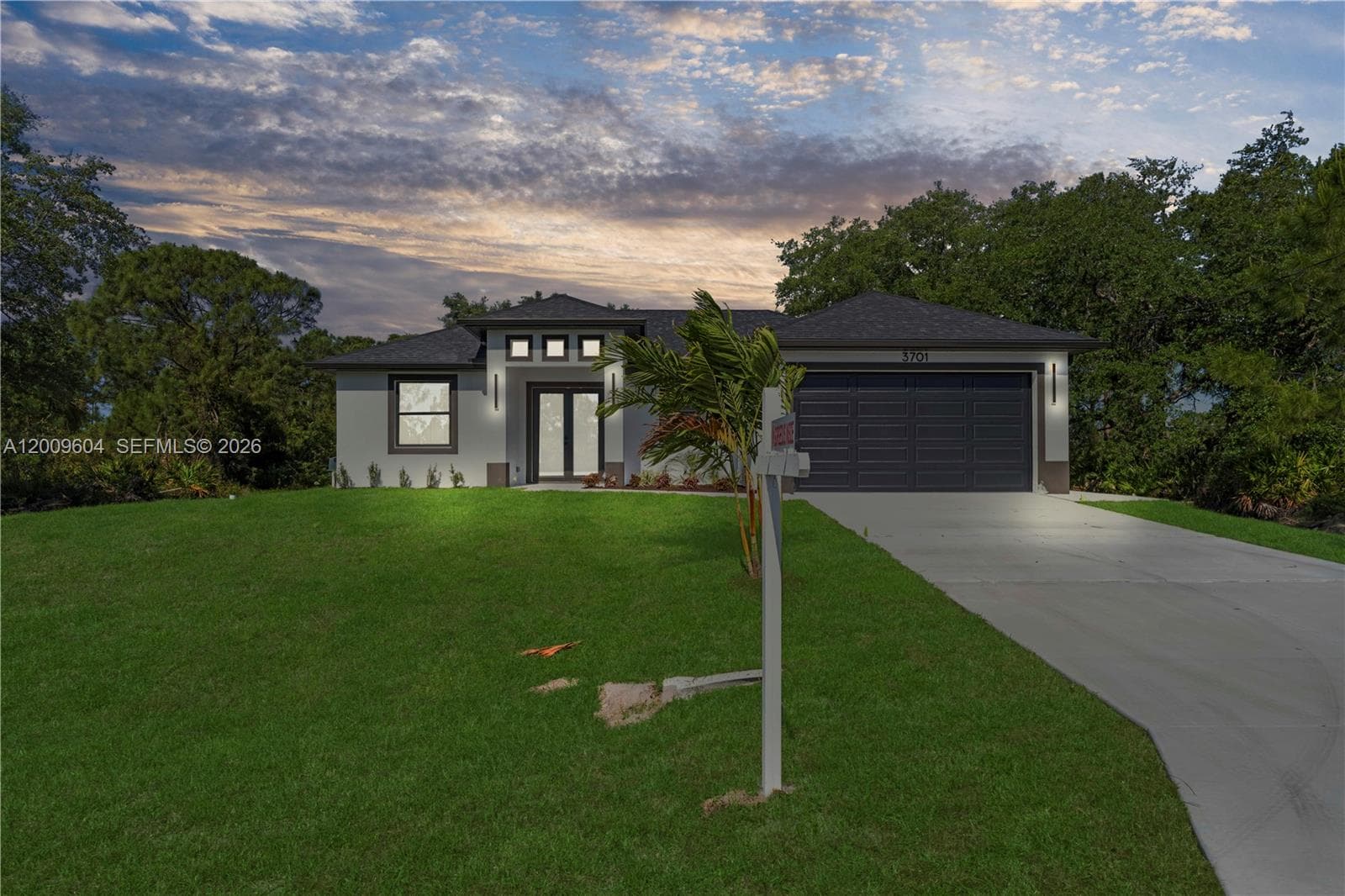 3701 Ida Ave N, Lehigh Acres, FL 33971 — zdjęcie 2