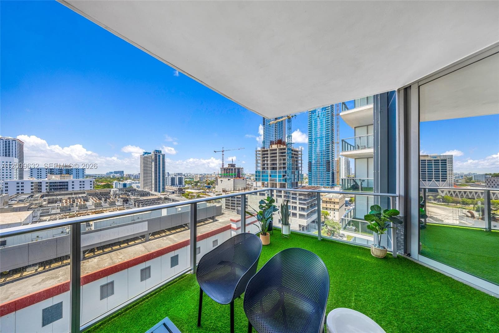 851 NE 1st Ave # 1408, Miami, FL 33132 — zdjęcie 2