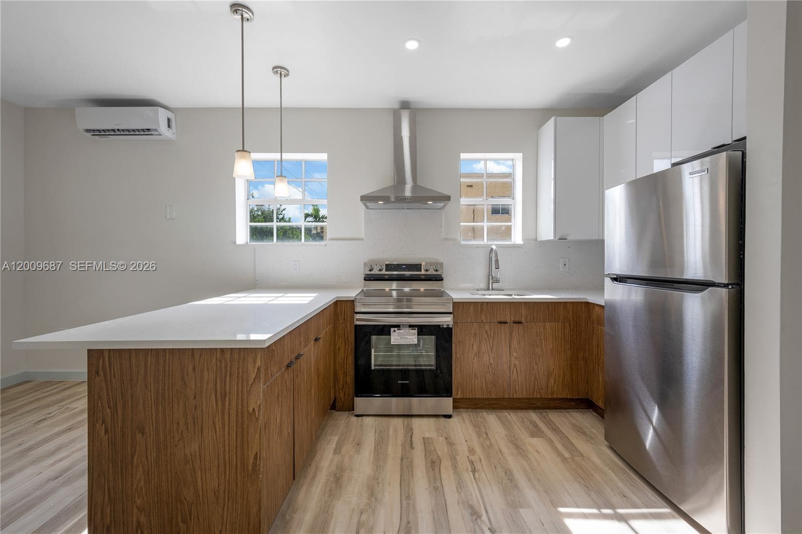 1132 NW 3rd St, Miami, FL 33128 — zdjęcie 3
