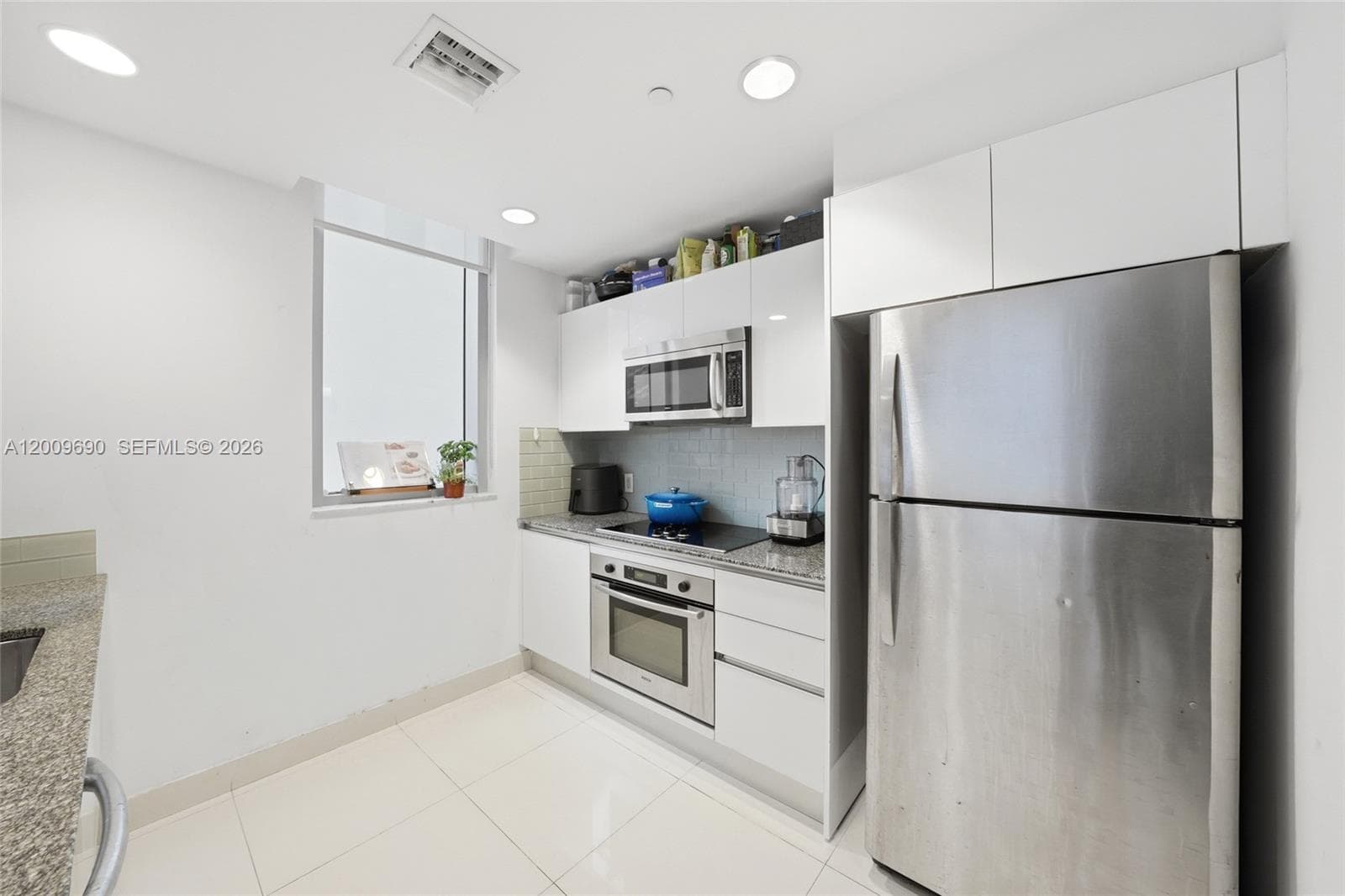1050 Brickell Ave # 1002, Miami, FL 33131 — zdjęcie 5