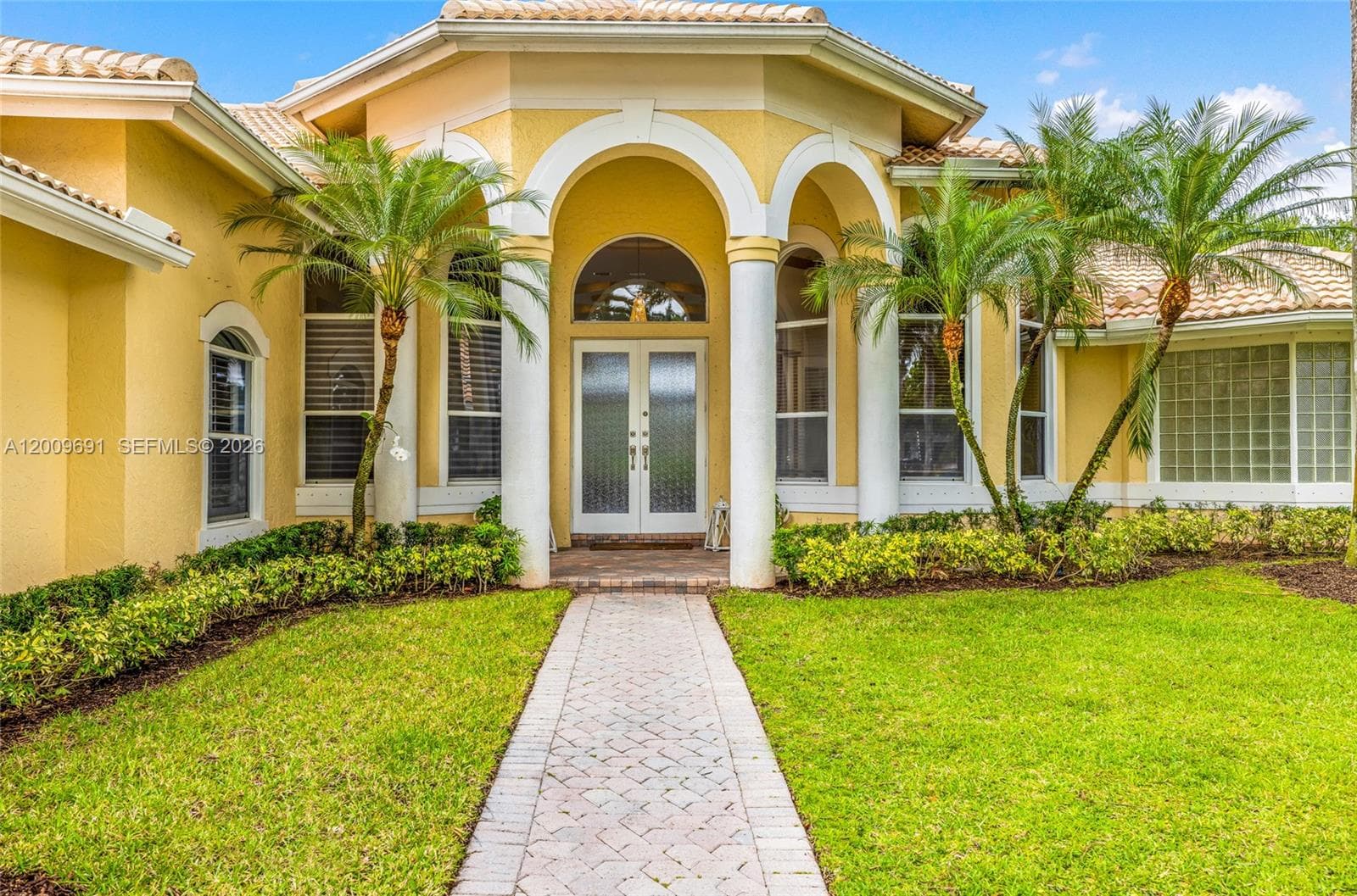2477 Poinciana Dr, Weston, FL 33327 — zdjęcie 2