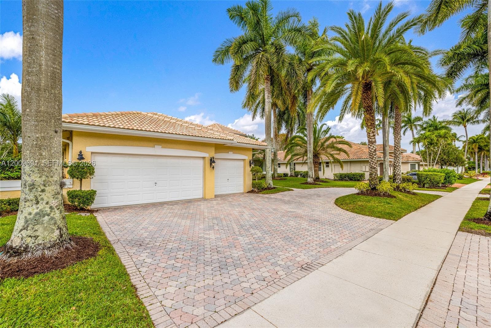 2477 Poinciana Dr, Weston, FL 33327 — zdjęcie 4