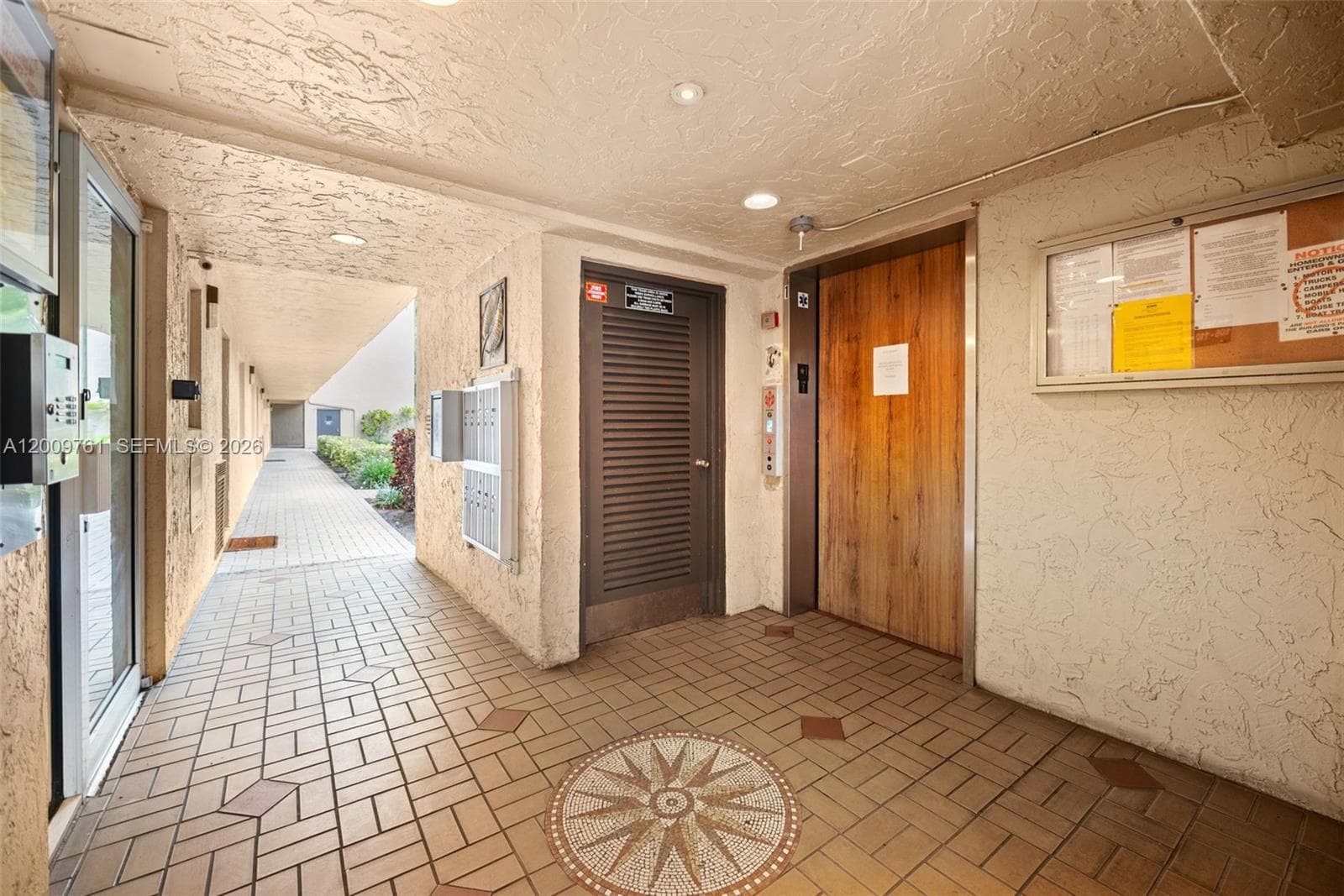 3300 W Rolling Hills Cir # 510, Davie, FL 33328 — zdjęcie 2