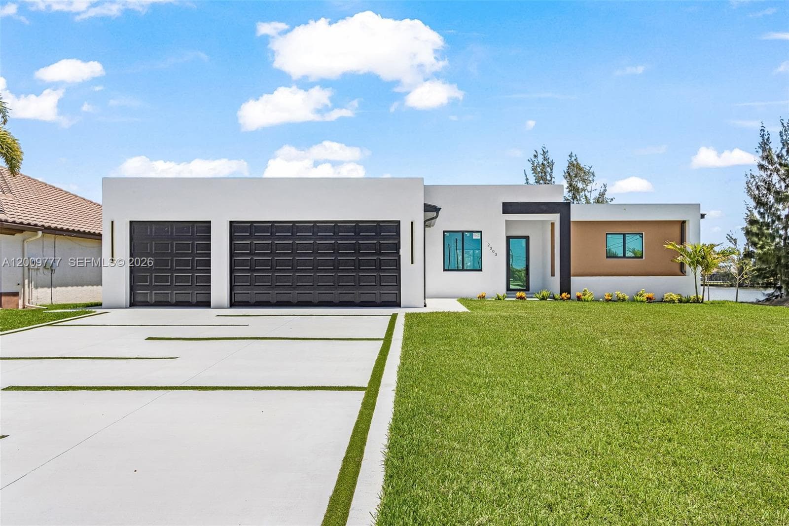 2303 NW 35 AVE, Cape Coral, FL 33993