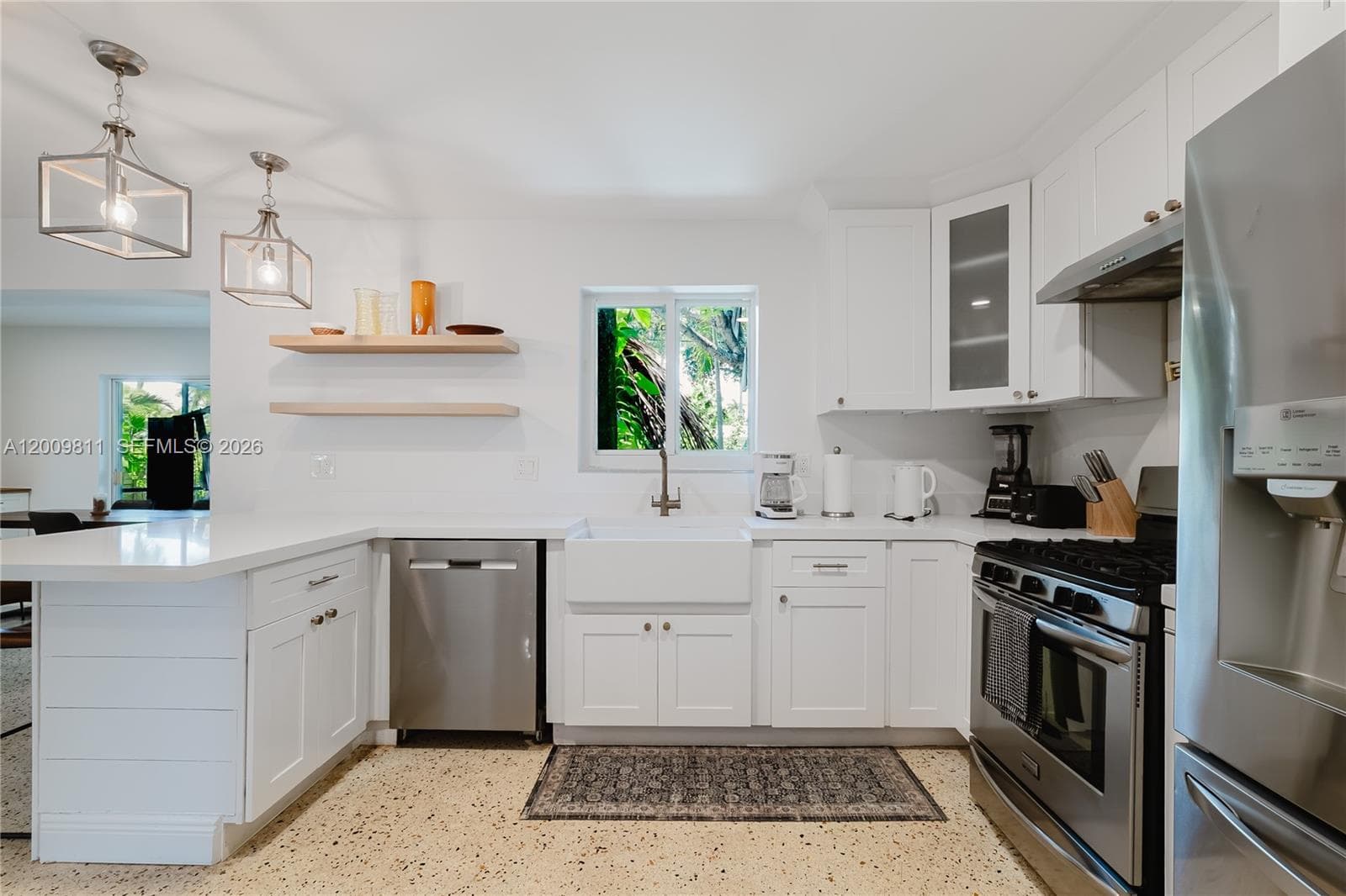 1106 N 13th Ct, Hollywood, FL 33019 — zdjęcie 2