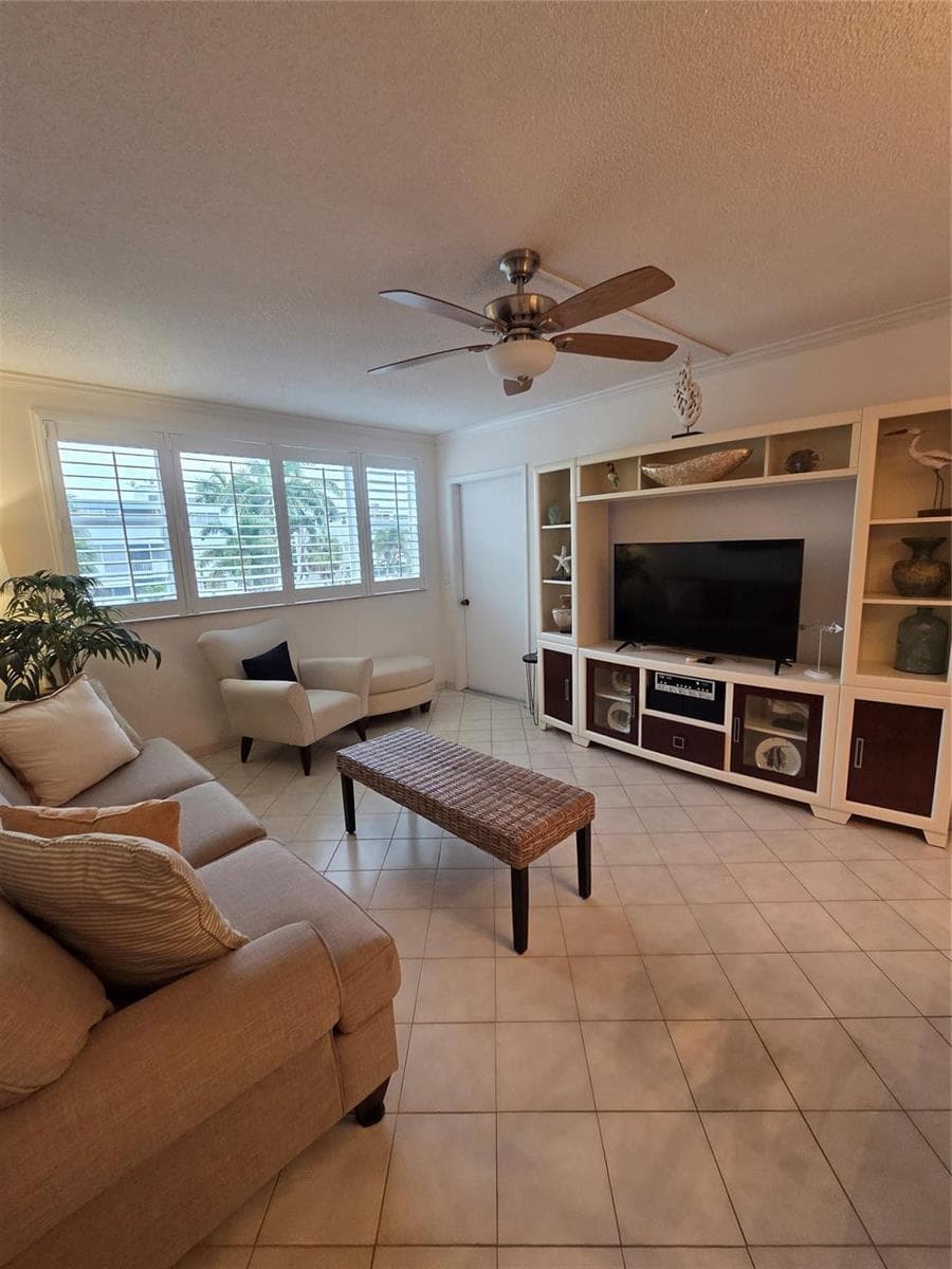1333 E Hallandale Beach Boulevard # 305, Hallandale Beach, FL 33009 — zdjęcie 5