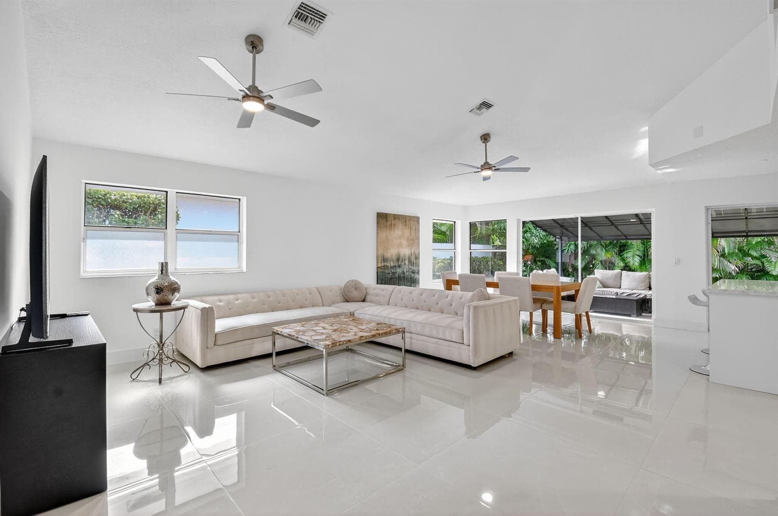 2218 NW 52nd Street, Boca Raton, FL 33496 — zdjęcie 3