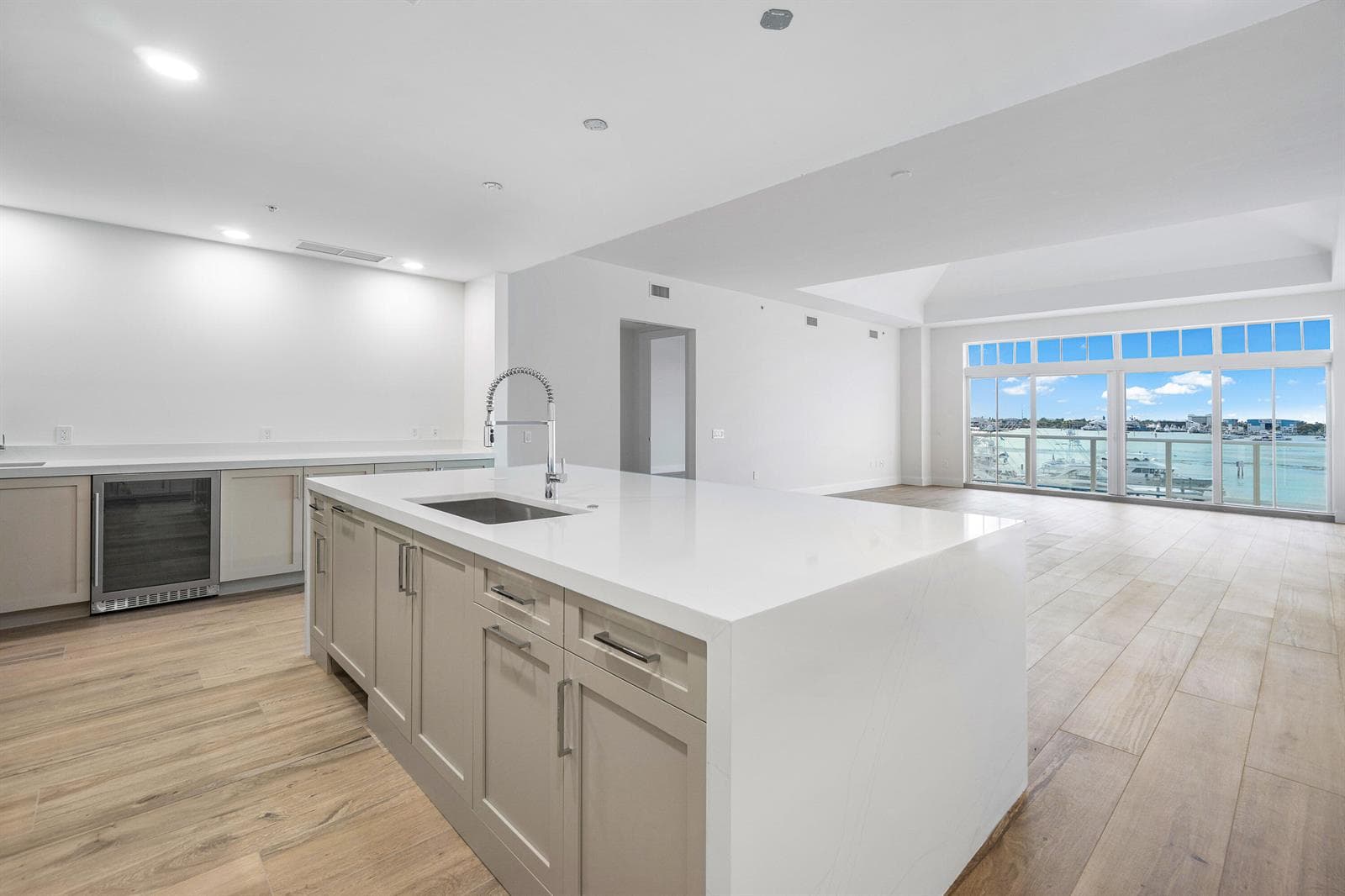 180 Lake Drive # 2-302, Singer Island, FL 33404 — zdjęcie 4