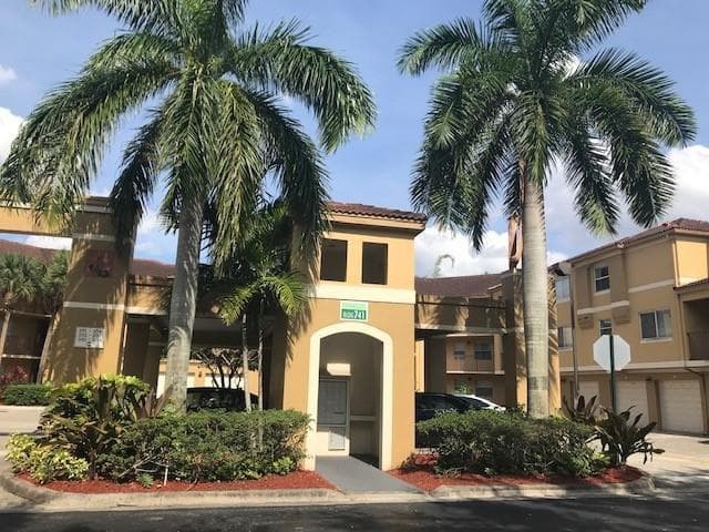 741 N Pine Island Road # 303, Plantation, FL 33324 — zdjęcie 2
