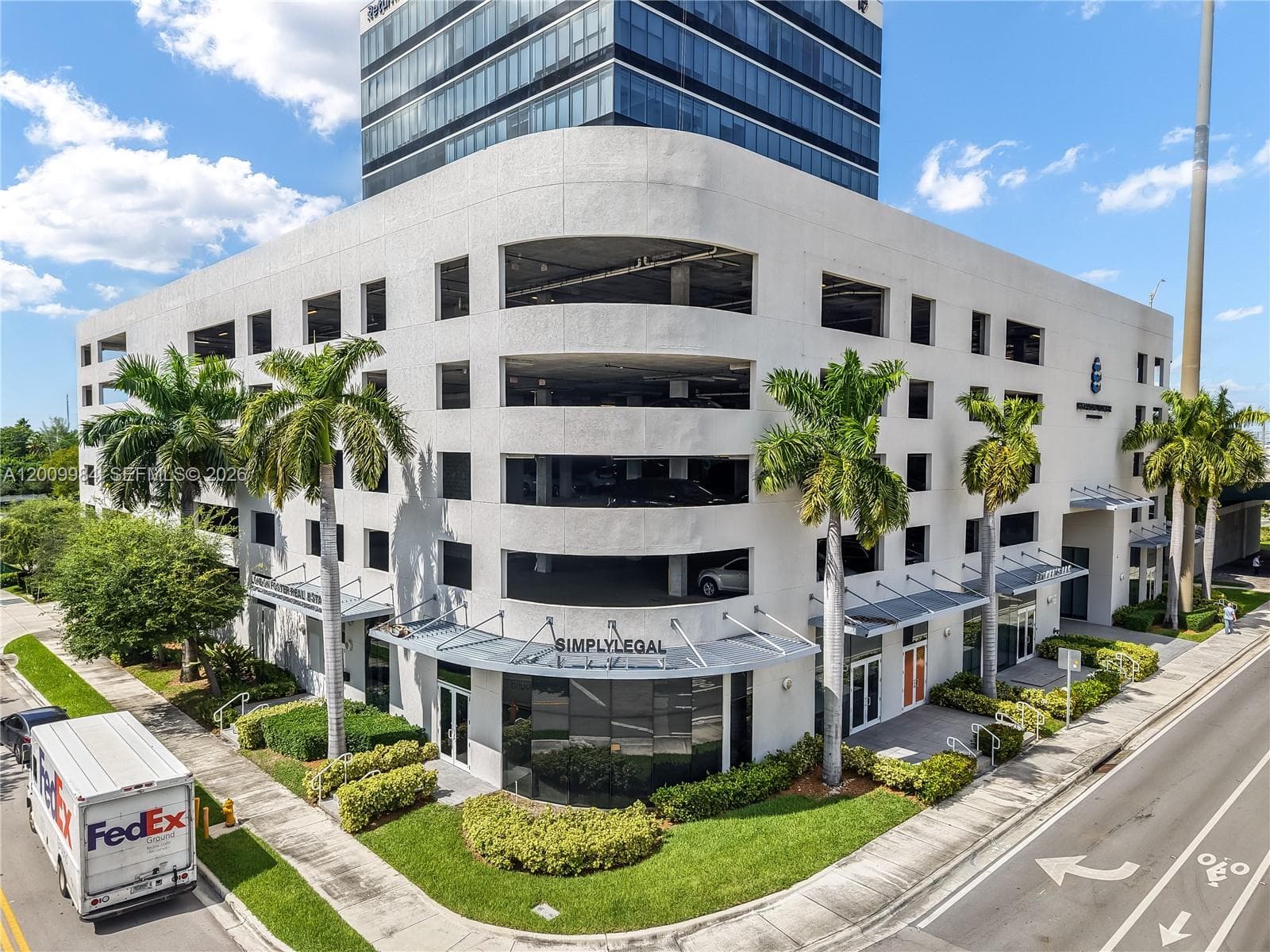 20200 W Dixie Hwy 1208 Hwy, Miami, FL 33180 — zdjęcie 2