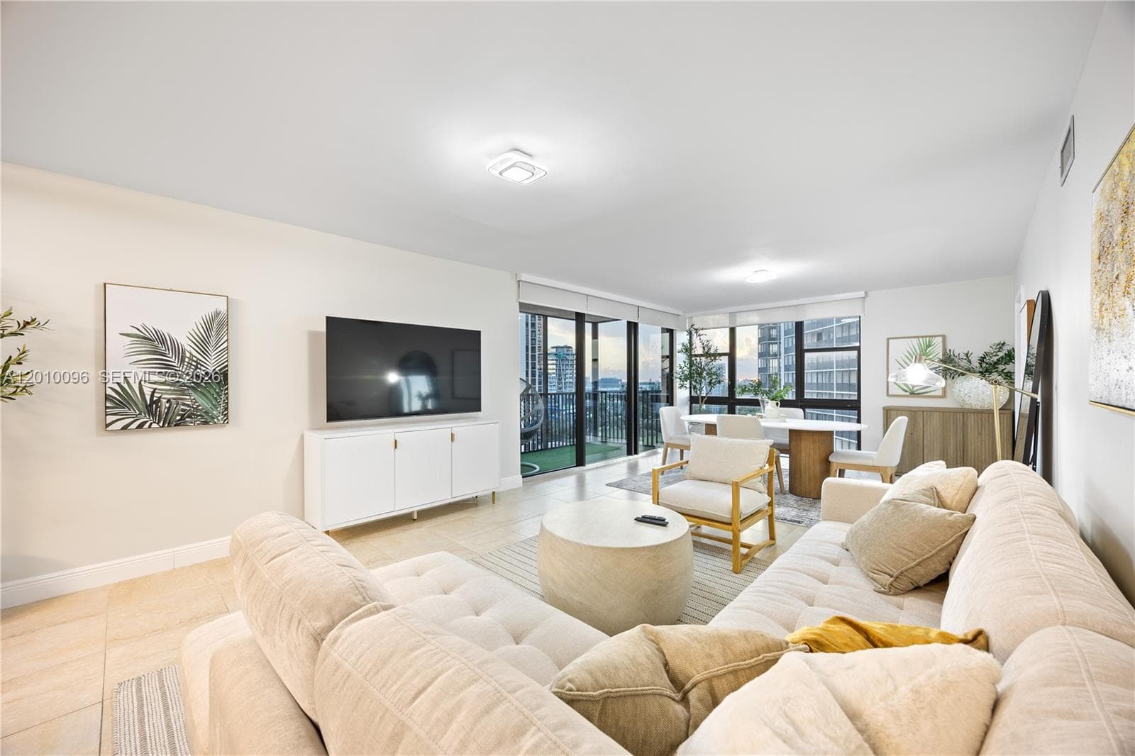 20379 W Country Club Dr # 1239, Aventura, FL 33180 — zdjęcie 2