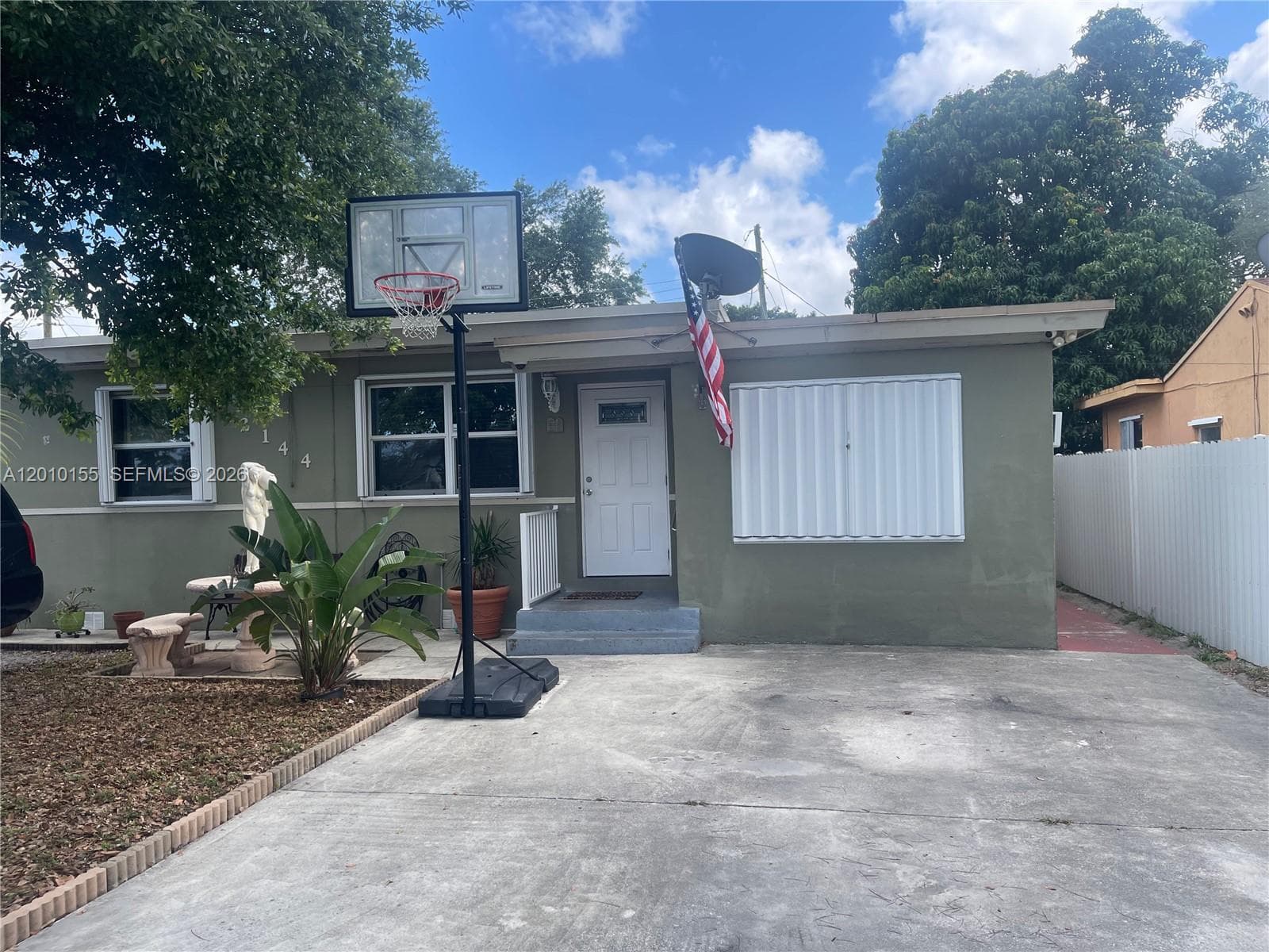 2144 NW 85th St, Miami, FL 33147 — zdjęcie 4