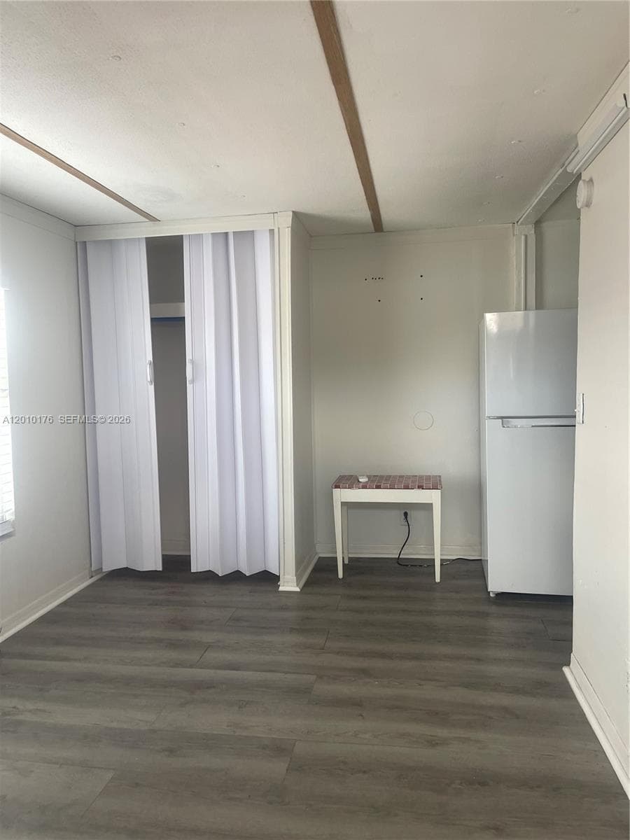 12401 W Okeechobee Rd, Hialeah, FL 33018 — zdjęcie 2