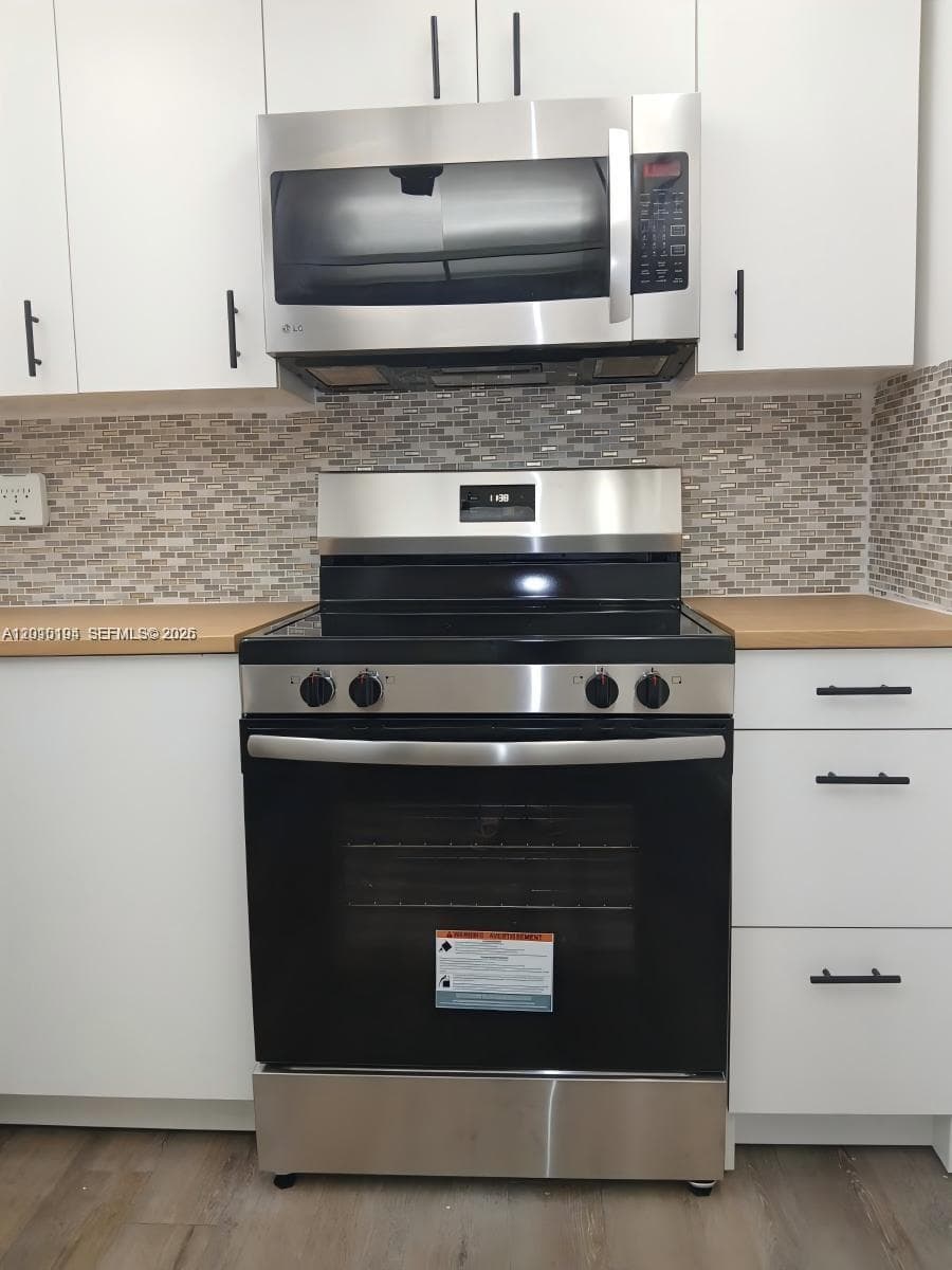 1300 Saint Charles Pl # 222, Pembroke Pines, FL 33026 — zdjęcie 4