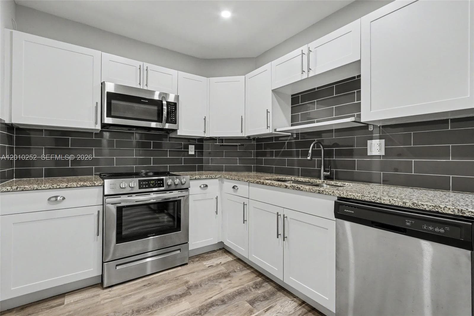 500 Bayview Dr # 727, Sunny Isles Beach, FL 33160 — zdjęcie 4