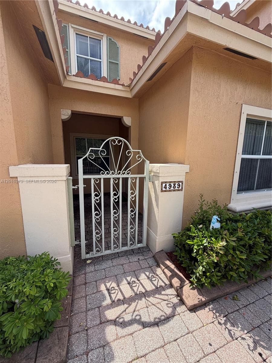 4939 N Harbor Isles Dr # 106, Dania Beach, FL 33312 — zdjęcie 4