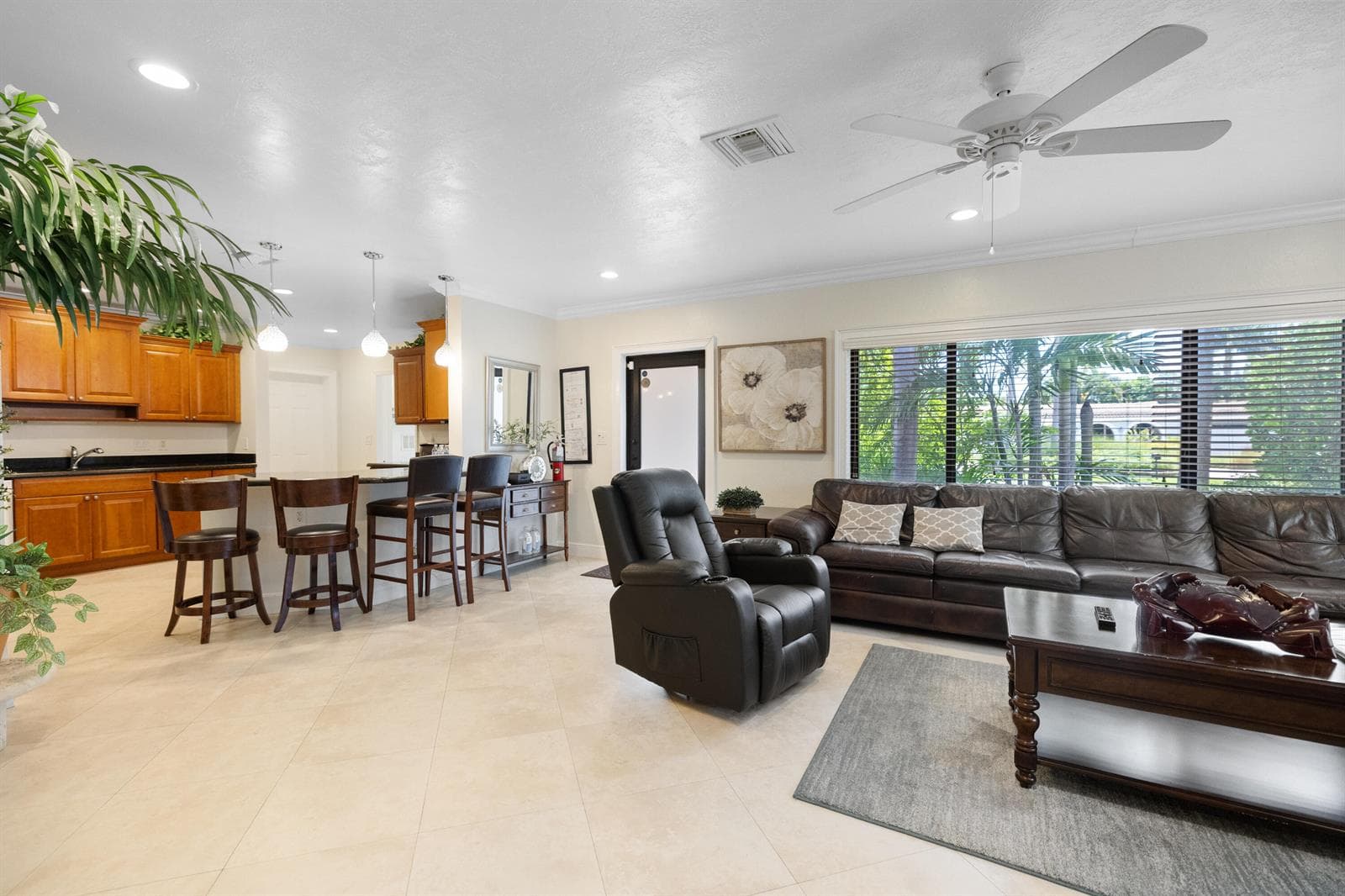 3211 Seaward Drive, Lauderdale By The Sea, FL 33062 — zdjęcie 5
