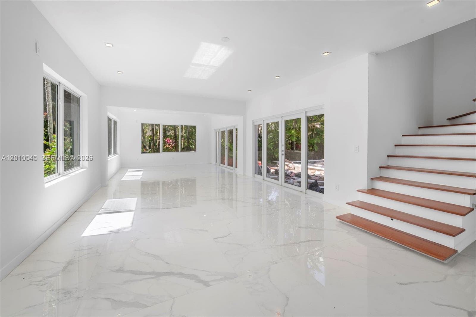5824 Alton Rd, Miami Beach, FL 33140 — zdjęcie 2