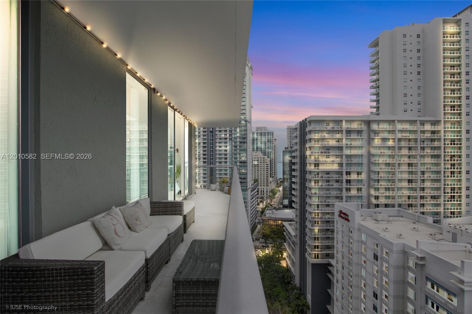 79 SW 12th St # 2306-S, Miami, FL 33130