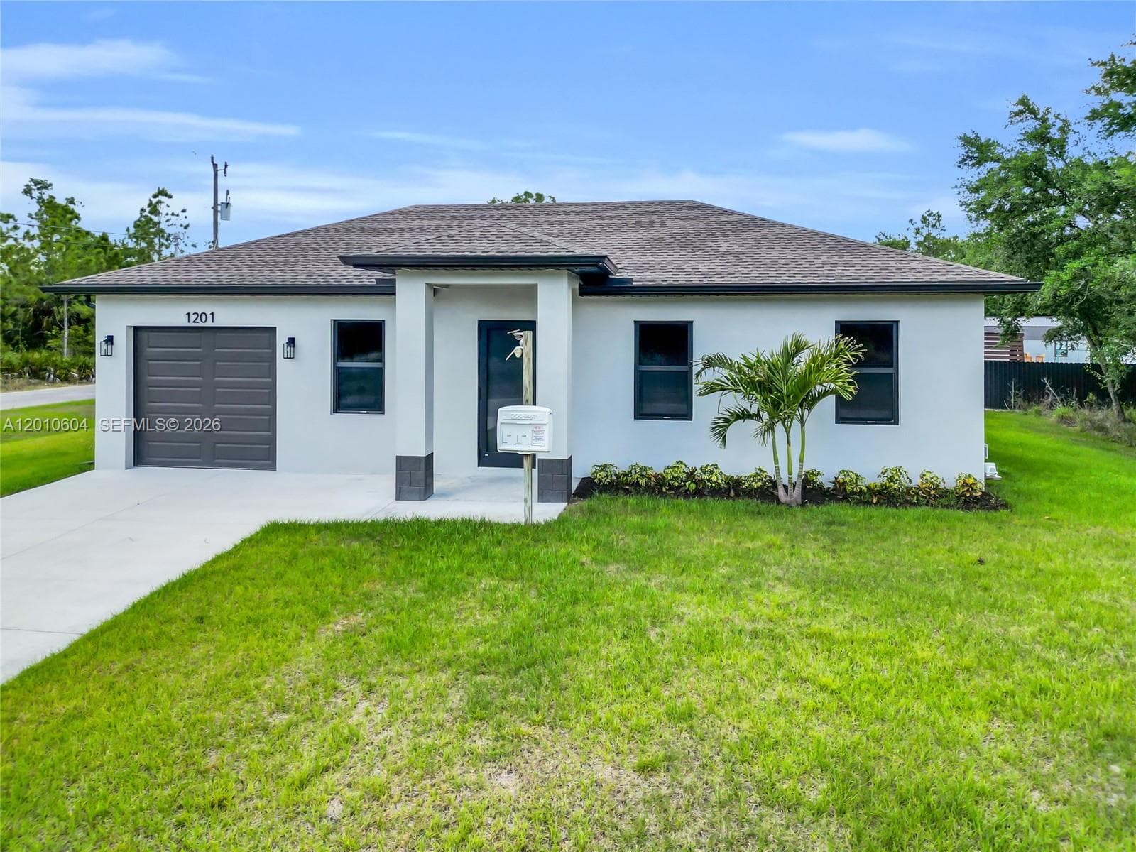 1201 E 7th ST, Lehigh Acres, FL 33972 — zdjęcie 3