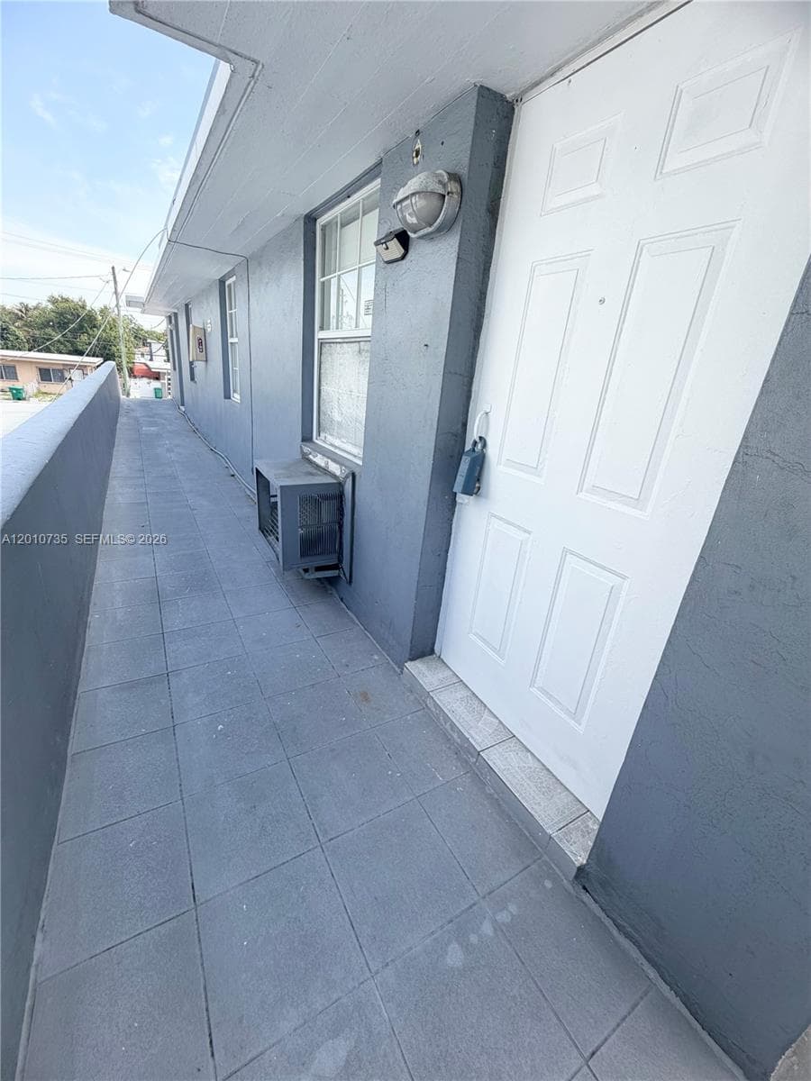 2736 SW 22nd STREET # 2, Miami, FL 33133 — zdjęcie 2