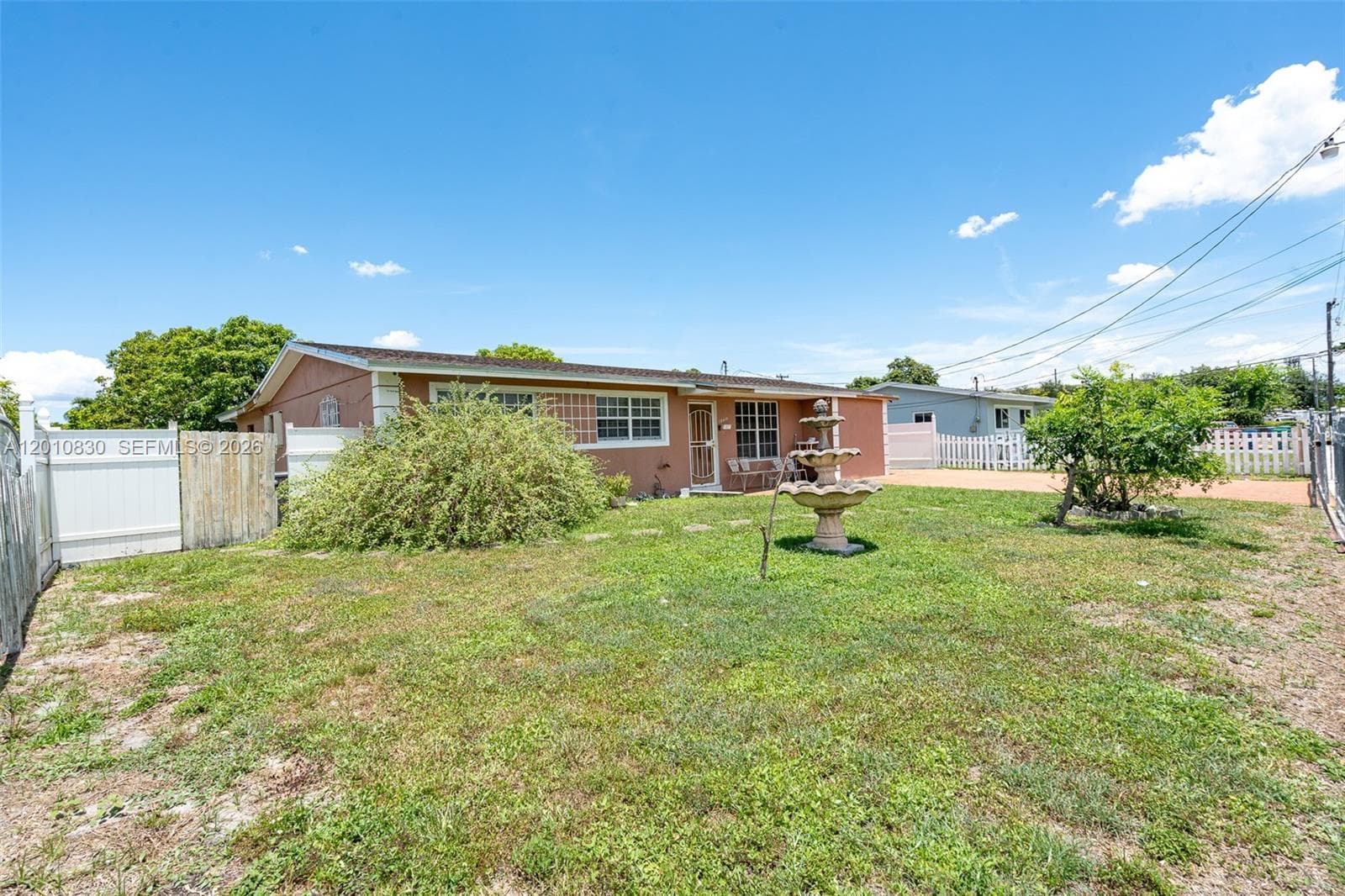 18010 NW 48th Ct, Miami Gardens, FL 33055 — zdjęcie 2