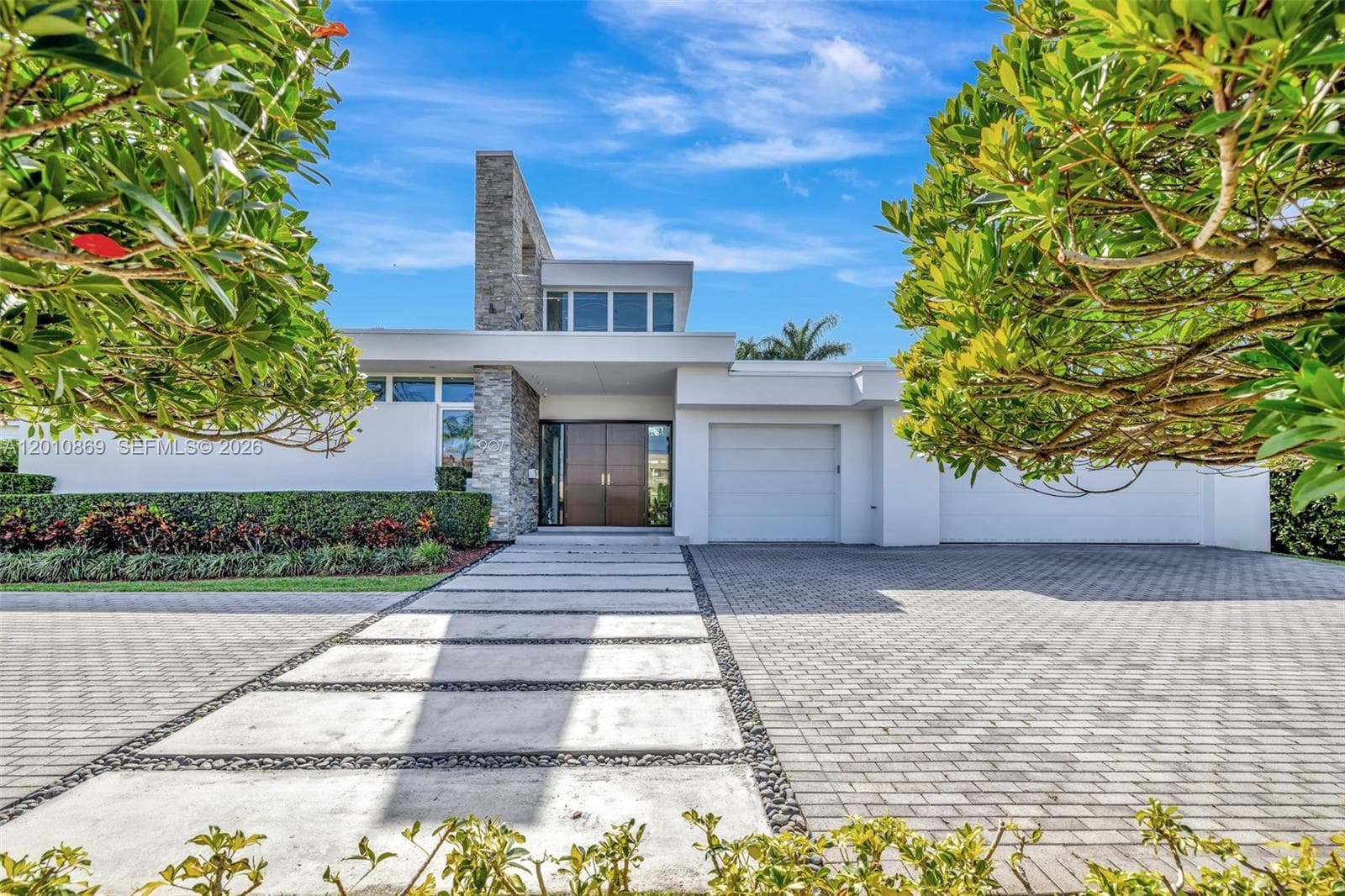 907 Diplomat Pkwy, Hallandale Beach, FL 33009 — zdjęcie 4