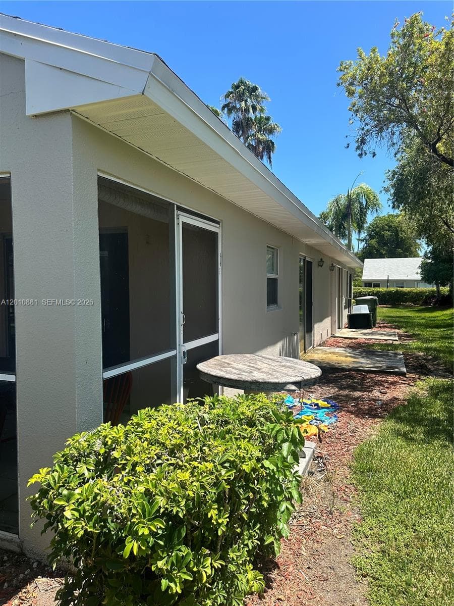 472 SE 22nd Dr, Homestead, FL 33033 — zdjęcie 5