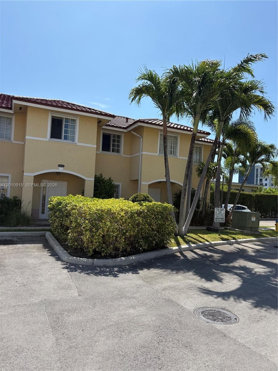 2086 NE 167th St # 2-108, North Miami Beach, FL 33162 — zdjęcie 2