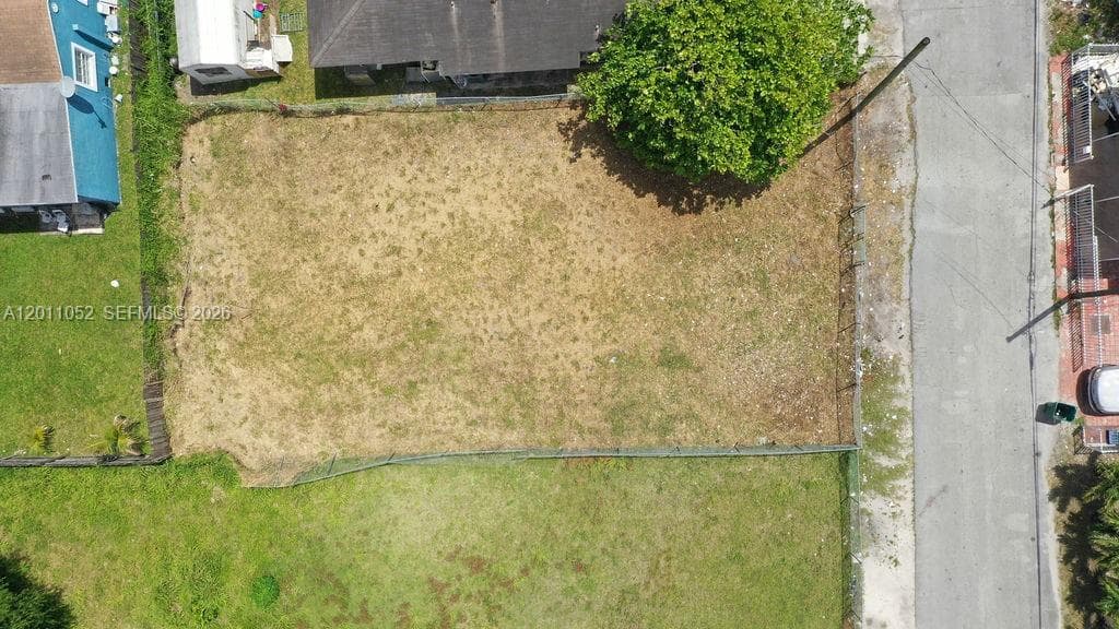 2455 NW 55th street, Miami, FL 33142 — zdjęcie 5